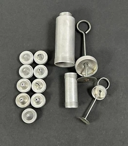 Vintage Cake Decorator Set W/ Tips Cake Cookie Frosting Aluminum Retro Christmas - Picture 1 of 17