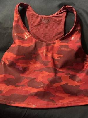 Top corto estampado Athleta Supersonic rojo camuflaje Ultimate talla mediana usado en excelente estado Foto 1 de 3