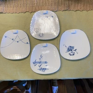 Vintage Mid Century Modern Sushi kleine Teller (4) blau & weiß Design Japan verpackt - Bild 1 von 9