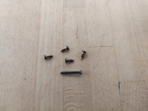 TRIANG 0-6-0 JINTY BRASS SCREW SET OF 4 SHORT FUNNEL fixing to chassis SPARES - Picture 1 of 1