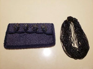 Alte Abendtasche Walborg Perlen dunkelblau und passende irisierende Perlenkette - Bild 1 von 8