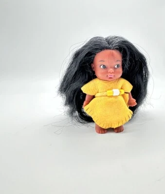 Muñeca nativa americana india vintage de 4 pulgadas juguete sin marca en conjunto de cuero Foto 1 de 4