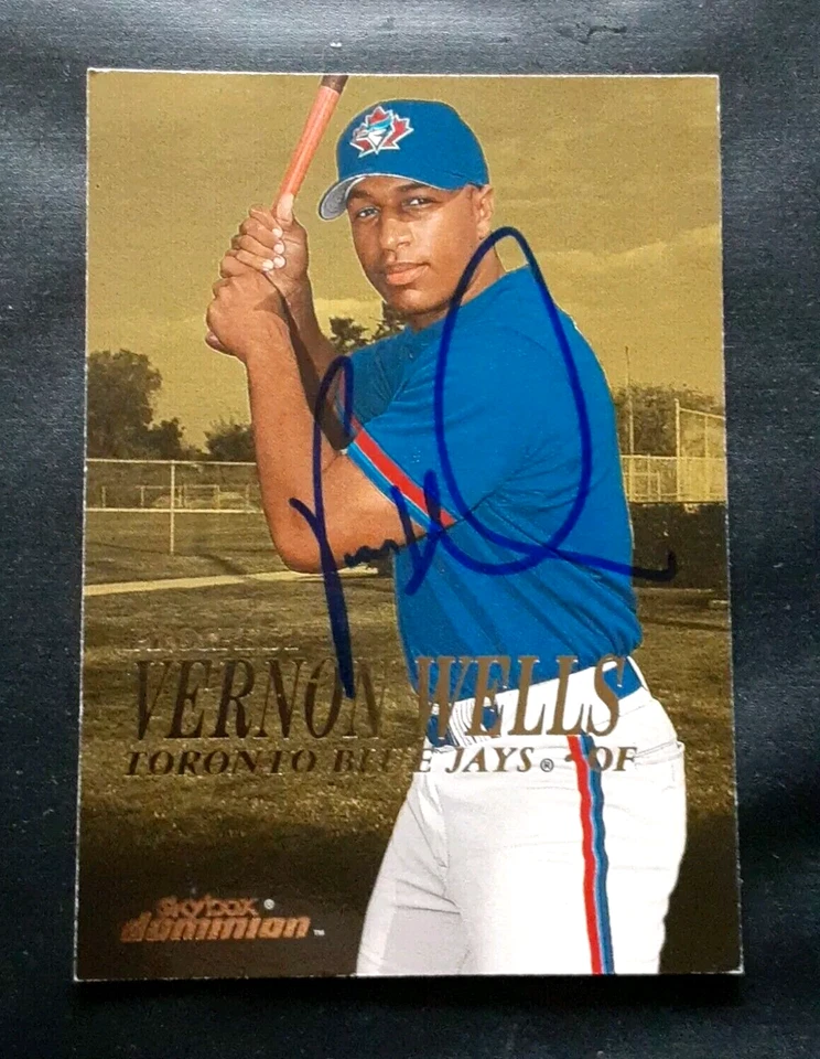 VERNON WELLS TORONTO BLUE JAYS SUPERSTAR AUTOGRAPHED SIGNED 2000 BASEBALL CARD  - Image 1 of 1