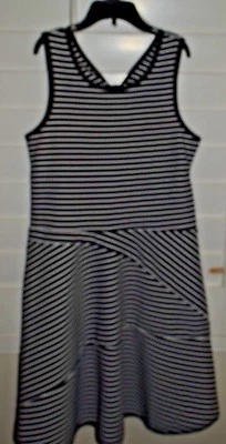 NWT! Girl's EMILY WEST Flared Black & White striped dress sz 14 open in back - Imagem 1 de 4