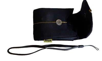 Nikon Compact Camera Case Black with yellow Central Stripe 11 x 7 x 2.5 cm - Image 1 of 4