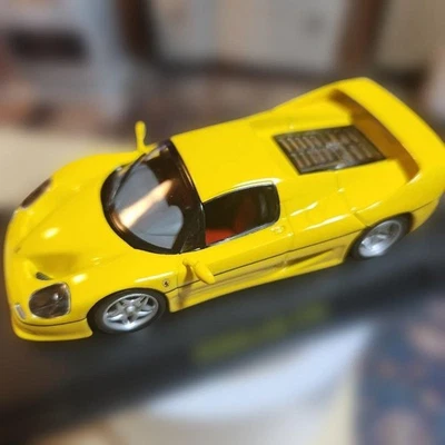 Ferrari F50 1/43 size mini car - Image 1 of 4