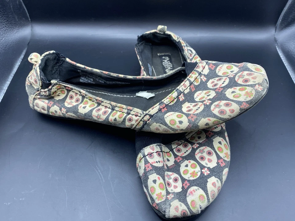 Mad love sugar skull flats Sz 10 - Image 1 of 4
