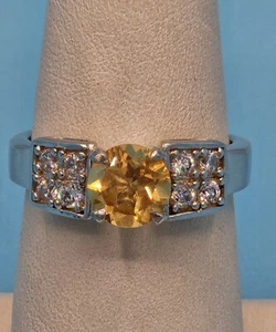 925 Silver yellow stone Citrine tone Ring Sz 8 In Box Wow-Factor, sparkling New! - Picture 1 of 13