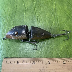 Vintage Old Wood Moonlight 1900 Series Jointed Wobbler Fishing Lure Frog Spot - Picture 1 of 8