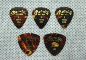 Martin Guitar picks 0.46 0.73 0.96 (12-pick) 2pack - Picture 1 of 2
