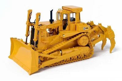 Caterpillar Cat D9L Dozer with Multi-Shank Ripper - CCM 1:48 Scale Model New - Image 1 of 4