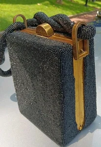 1940s Glamour FRE MOR Creations Vintage Black Beaded Gold Frame Hand Bag w/ Brass - Bild 1 von 19