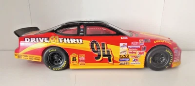 Ford Taurus 1997 Bill Elliot No94 Hot Wheels масштаб 1:24 - Изображение 1 из 4