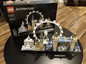 LEGO Architecture 21034 London Skyline 468 pieces Item #6174060 - Picture 1 of 6