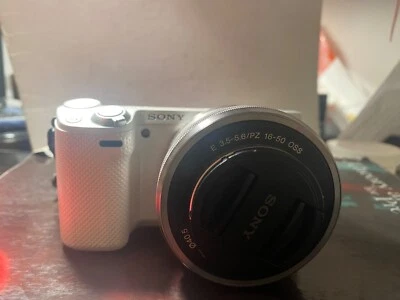 [NEAR MINT] Sony Alpha NEX-5R Mirrorless Camera black [english ok] no lens #005 - Image 1 of 4