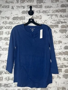 NWT! Chico's Split Neck 3 Quarter Sleeve Tee Top 100% Cotton size 1 Medium - Picture 1 of 9