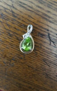 Alwand Vahan 10k Yellow Gold & Sterling silver Peridot Diamond Pendant necklace - Picture 1 of 11