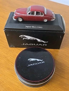 Vintage weinroter MK2 JAGUAR mit Maßstab 1/43, neuwertig in Box, mit Jaguarmatten - Bild 1 von 7