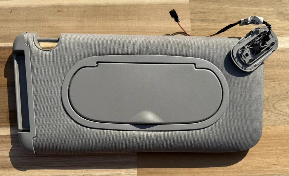 Pontiac G6 2005-2010 parasol lateral del pasajero derecho gris iluminado parasol OEM Foto 1 de 3