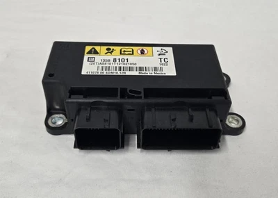 Conjunto de módulo de control Chevrolet Camaro 2SS 2013-2015 6,2 L SRS. ID-13588101 OEM Foto 1 de 4