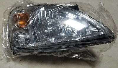 2002-2007 Suzuki Aerio Farol Lateral do Passageiro TYC 20-6799-01 - 1a - Imagem 1 de 4