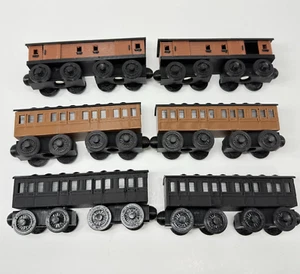 Lote de 6 trenes de carga y pasajeros ferroviarios de madera hechos a medida - (lote de muestra) - Imagen 1 de 12