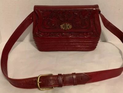 Hermosa y única bolsa de cuero roja tallada mexicana vintage hecha a mano Foto 1 de 4