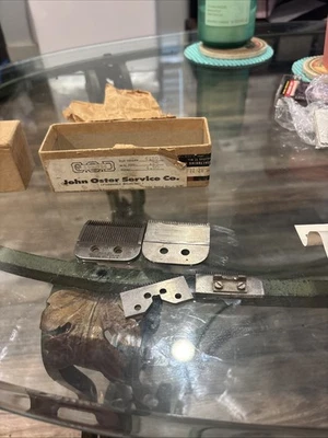 John Oster Electric Clippers Raycine A24287 2375 No Box Works Great!!! Vintage - Image 1 of 4