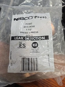 Nibco PC607, 1-1/2" Prensa x Prensa 90° Codo - Imagen 1 de 2