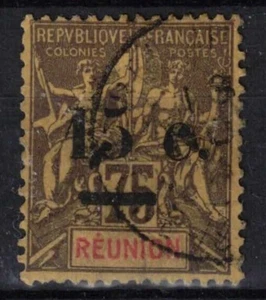 TIMBRE REUNION TYPE GROUPE SURCHARGE 15c N° 54 OBLITERATION LEGERE - Picture 1 of 2