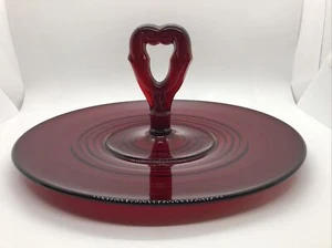 Paden City Penny Line Ruby Red Glass Center Handled Sandwich Tidbit Tray Heart - Picture 1 of 9