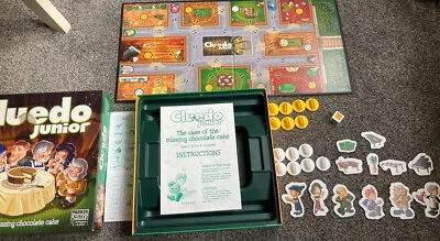 Parker Cluedo Junior  2003  Complete With Instructions Kids Family Fun Game - Image 1 of 4