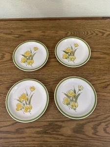 Set 4 ~ Piatti da Dessert Vintage in Gres Stonybrook 6,25" NARCISI PRIMAVERILE - Foto 1 di 6