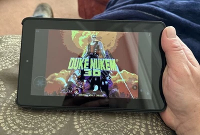 Tablet Android / Con más de 2000 libros electrónicos, 100’s de juegos arcade retro - Imagen 1 de 4