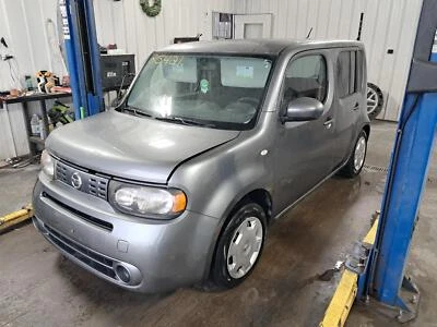 Para-lama dianteiro esquerdo usado serve: 2011 Nissan Cube exc. Krom frontal esquerdo grau A - Imagem 1 de 4