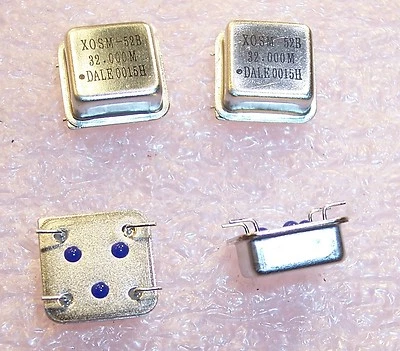 CANTIDAD (10) 32MHz TAMAÑO 1/2 SMD 5V OSCILADORES TRIESTATALES XOSM-52B-32.000MHz DALE Foto 1 de 3