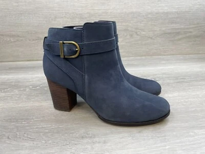 Botín para mujer Cole Haan Cassidy W00207 tobillo motociclista cremallera lateral cuero EE. UU. 8,5B azul Foto 1 de 4