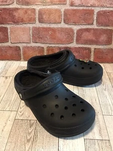 Crocs Classic Clogs Damen 6 geprägte Vlies gefütterte Slipperschuhe - Bild 1 von 5