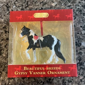 NEW Breyer Beautiful Breeds Christmas Ornament - Gypsy Vanner Horse BE6102 - Picture 1 of 2