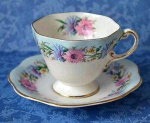 JUEGO DE 2 PLATILLOS TAZA DE TÉ CORNFLOWER EB Folley Bone China Flores pat. 2230 - Imagen 1 de 10