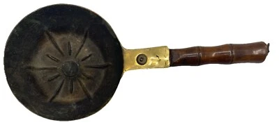 ANTIGUO HIERRO DE SEDA BRONCE COREANO Foto 1 de 4