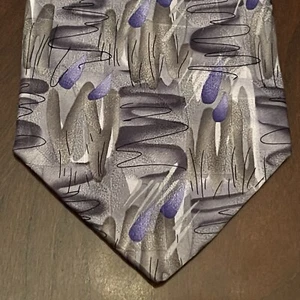 J. Garcia Paris In Tuesday Rain Collection Fifteen 100% Silk Made In China - Picture 1 of 9