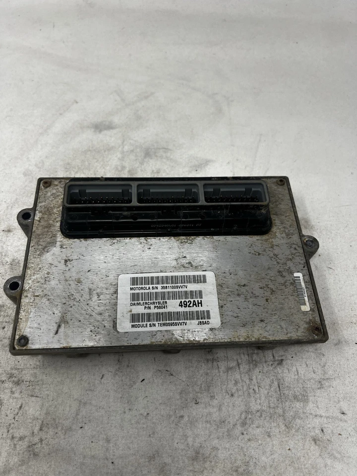 Jeep Cherokee Wrangler XJ TJ 1999 4,0 ECU motor computador ECM P56041492AH Foto 1 de 4