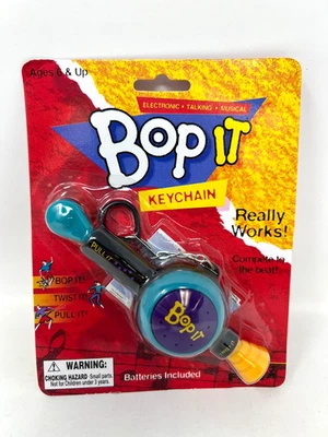 RARO Vintage 2000 Bop It Mini Llavero Juego Electrónico Sellado Nuevo Juguete Foto 1 de 4