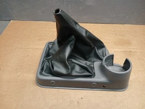1998-1999 Nissan Frontier Shifter Bezel Trim Boot Cup Holder 5 Speed 4x4 - Bild 1 von 17