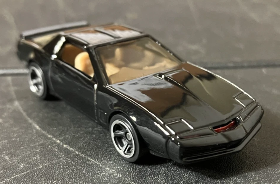 Black Knight Rider KITT K.I.T.T. - Hot Wheels HW экранное время 10/10 1:64 ЧИСТЫЙ почти как новый - Изображение 1 из 4