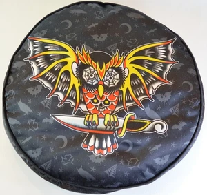 Almohada decorativa Sourpuss Owl redonda 13 pulgadas espeluznante gótico Psychobilly Rockabilly - Imagen 1 de 8