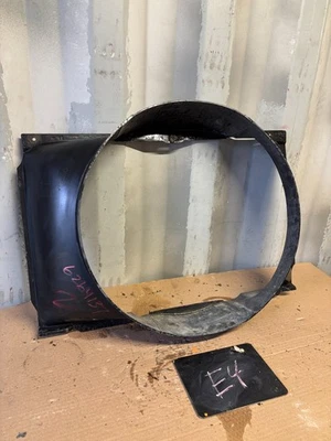 1973 74 77 1975 1978 CHEVROLET GMC C10 K10 K5 FAN SHROUD BLAZER CHEVY #2 6264137 - Image 1 of 4