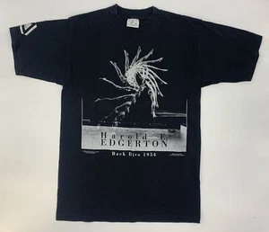 Camisa De Colección 95 Harold Edgerton Espalda Buceo Física Fotografía Arte Para Hombre Mediana - Imagen 1 de 6