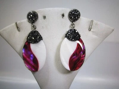 PENDIENTES MADREPERLA ROJO Y BLANCO CON MARCASITAS - 2" LARGO EN LA CAJA Foto 1 de 4